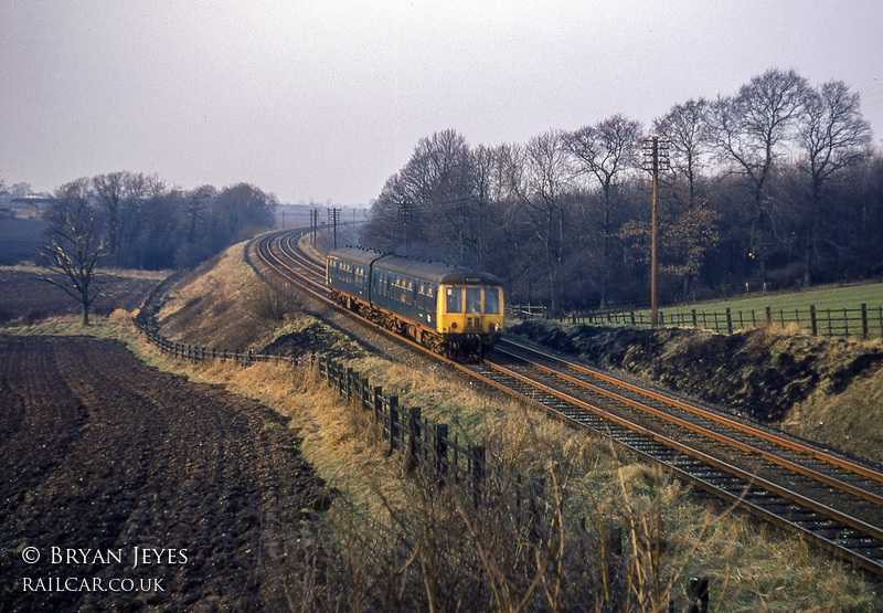 Class 108 DMU at Kinchley Lane