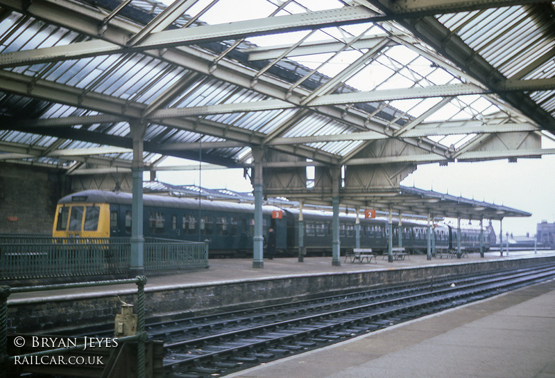 Class 108 DMU at Ilkley