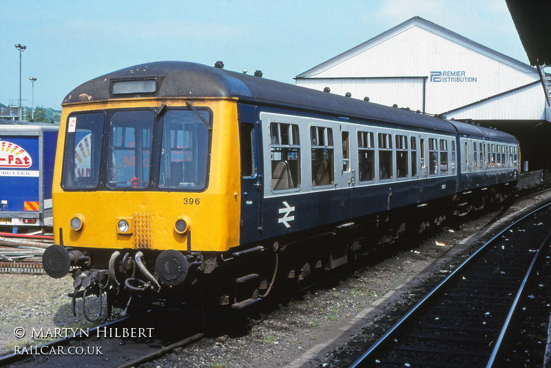 Class 108 DMU at Exeter St Davids