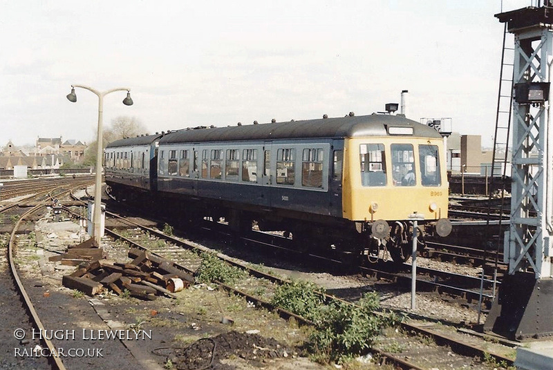 Class 108 DMU at Bristol Temple Meads