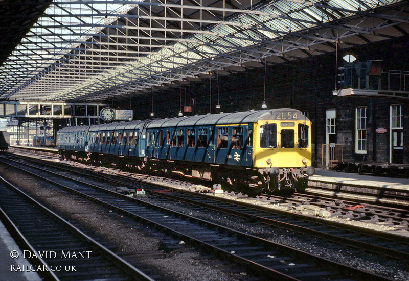 Class 110 DMU at Huddersfield