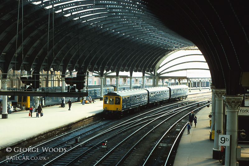 Class 110 DMU at York