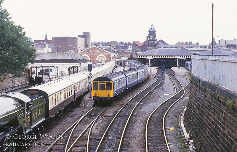 Class 110 DMU at Scarborough