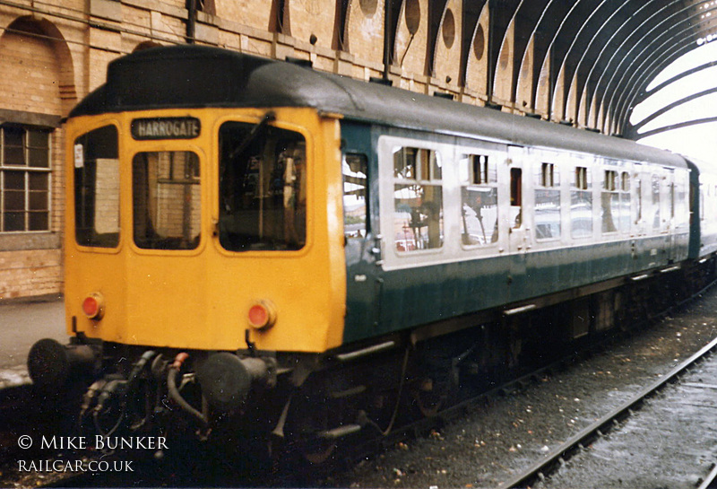 Class 110 DMU at York
