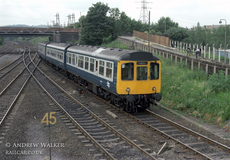 Class 110 DMU at Ravensthorpe