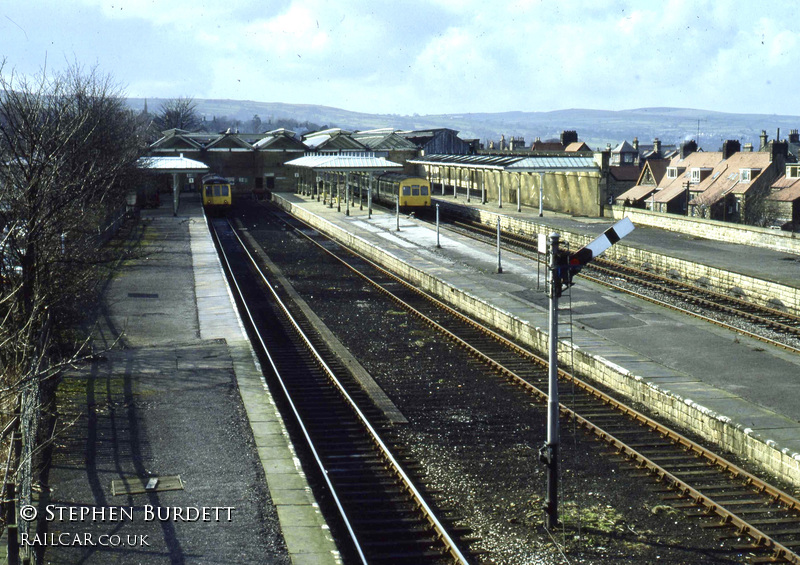 Class 111 DMU at Ilkley