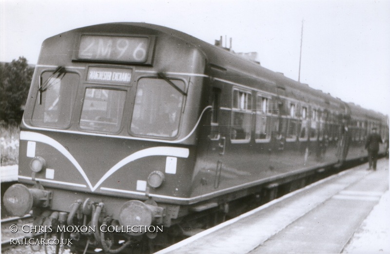 Class 111 DMU at Saddleworth