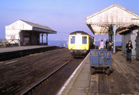 Class 114 DMU at New Holland Pier