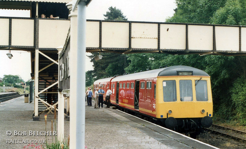 Class 114 DMU at Henley-in-Arden