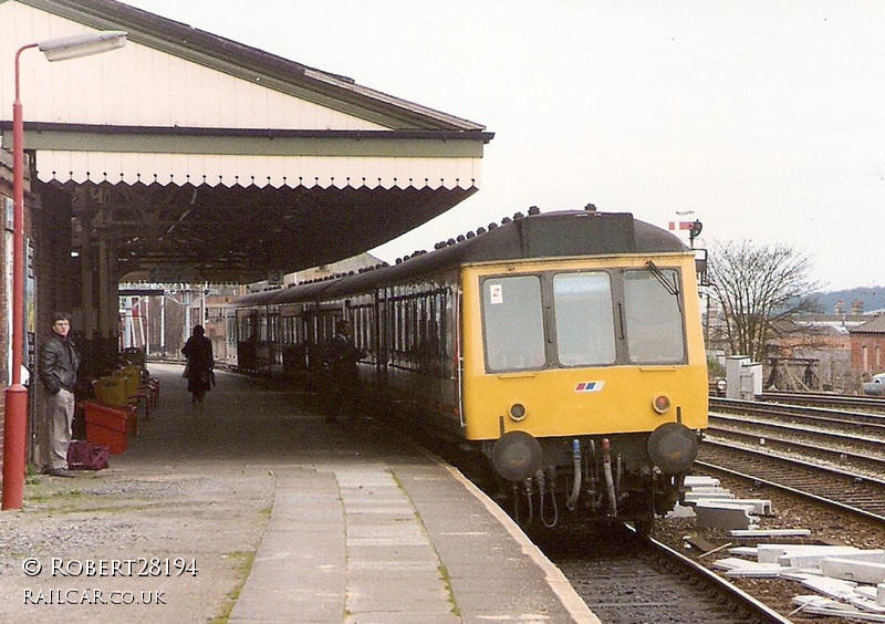 Class 115 DMU at High Wycombe