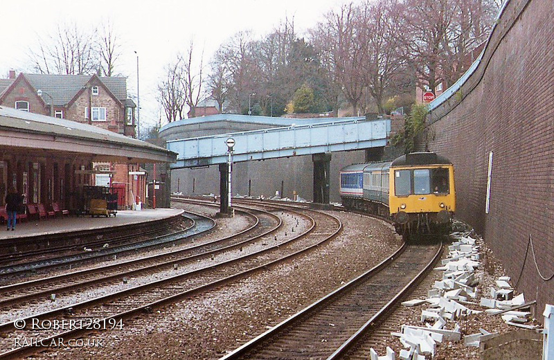 Class 115 DMU at High Wycombe