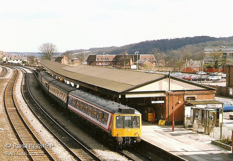 Class 115 DMU at High Wycombe