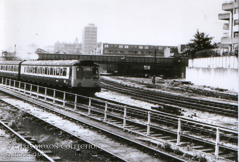 Class 115 DMU at London Marylebone