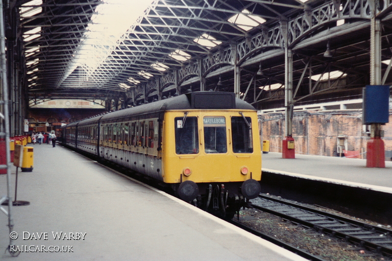 Class 115 DMU at Marylebone