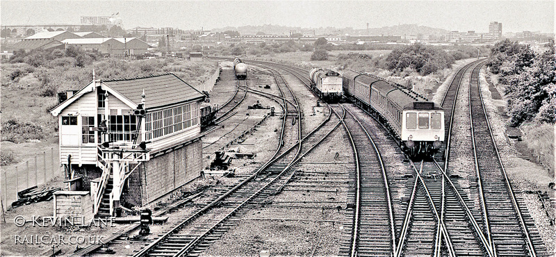 Class 115 DMU at Neasden South Junction