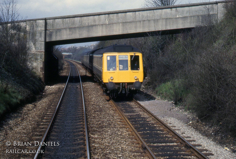 Class 115 DMU at High Wycombe