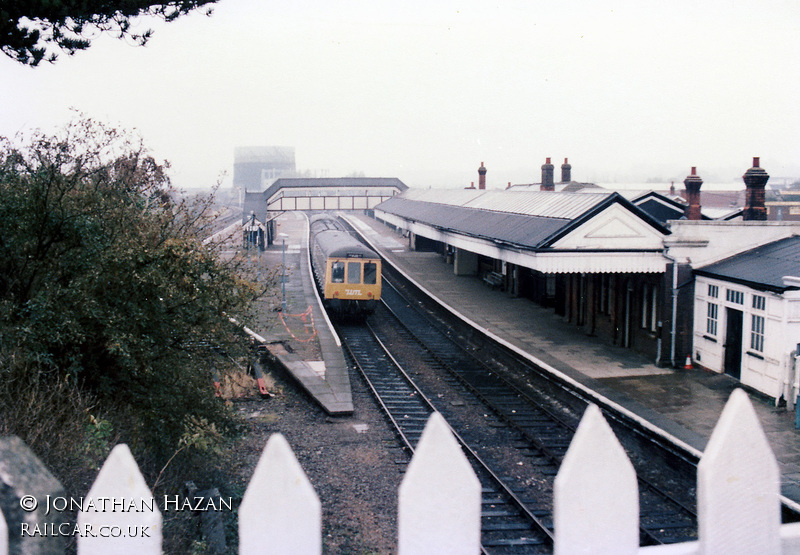 Class 116 DMU at Stratford-upon-Avon