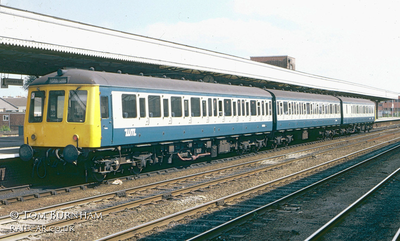 Class 116 DMU at Leamington Spa