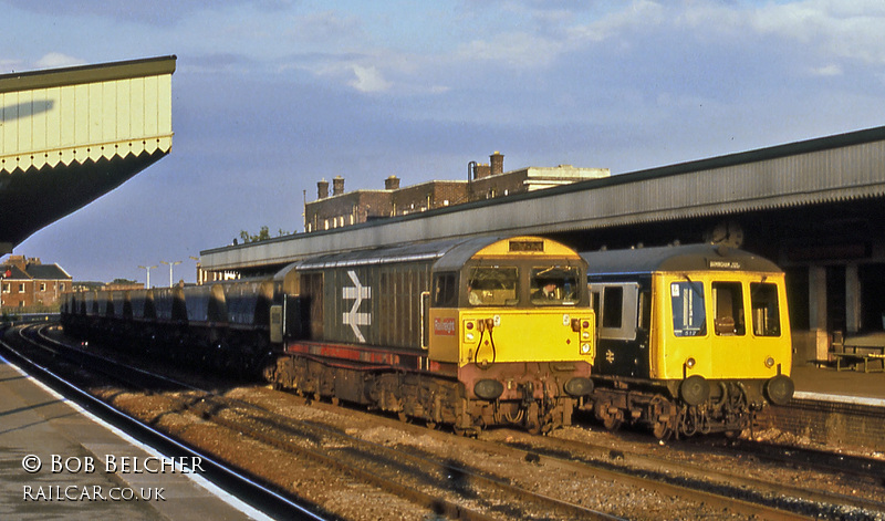 Class 116 DMU at Leamington Spa