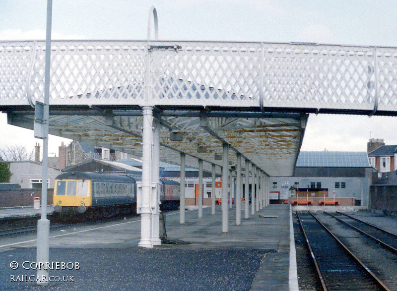 Class 116 DMU at Largs