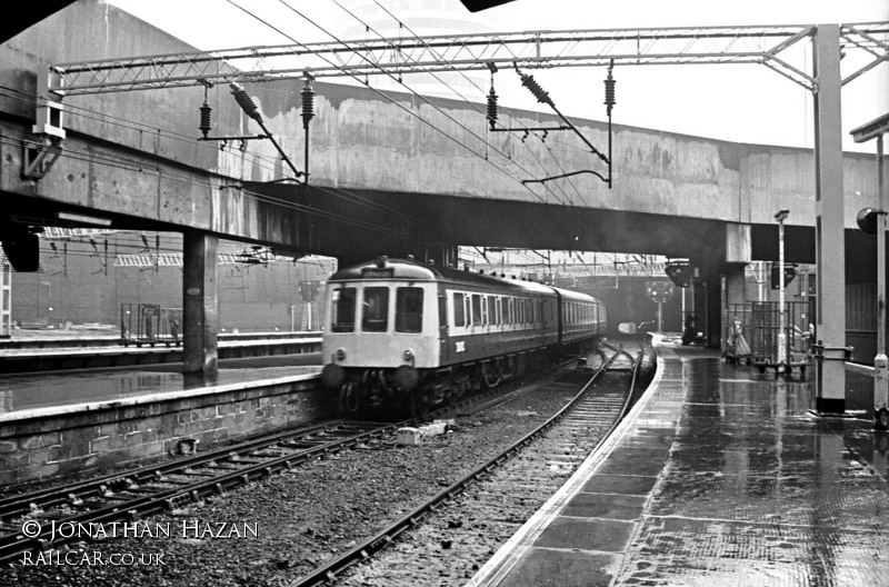 Class 116 DMU at Birmingham New Street