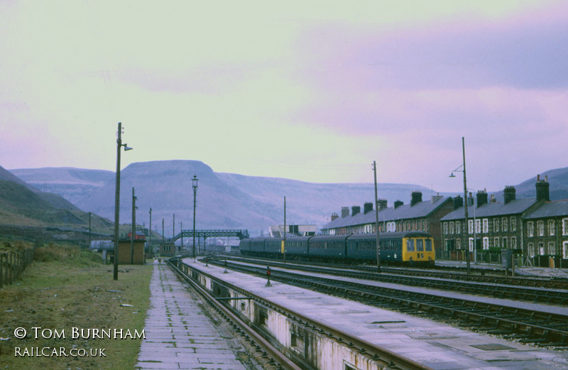 Class 116 DMU at Treherbert