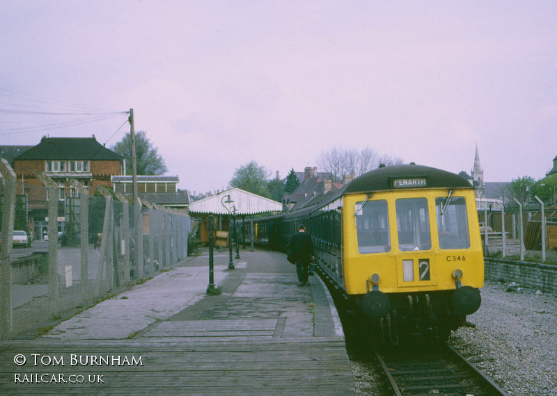 Class 116 DMU at Penarth