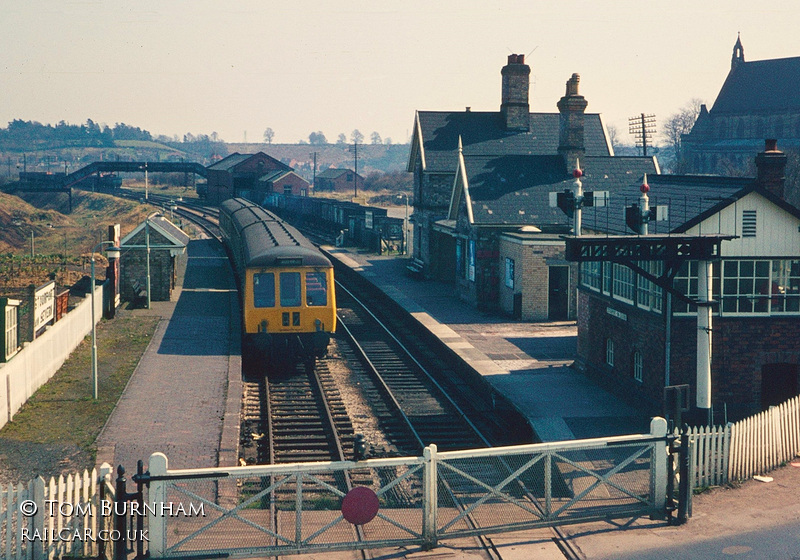 Class 116 DMU at Stourport-on-Severn