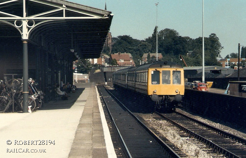 Class 116 DMU at Lichfield City