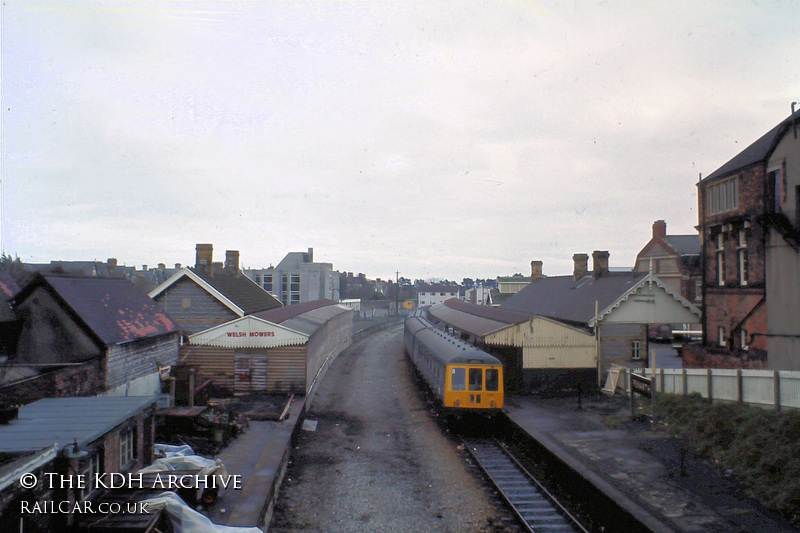 Class 116 DMU at Penarth