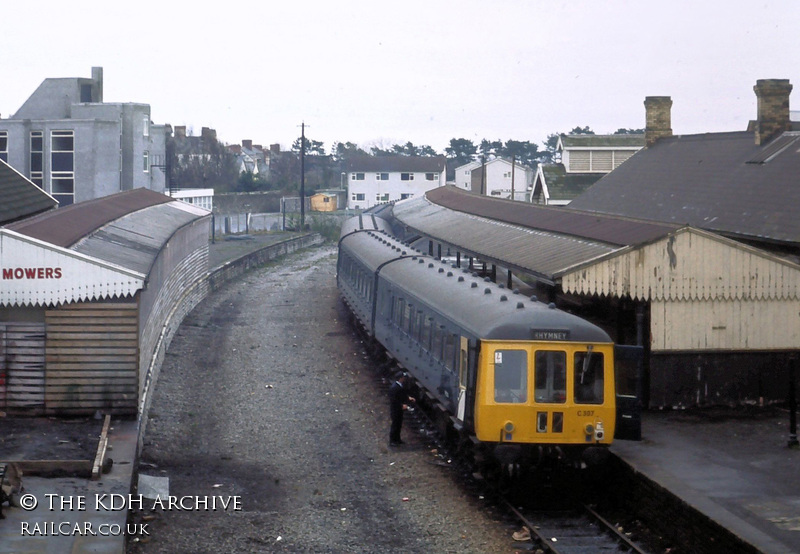 Class 116 DMU at Penarth