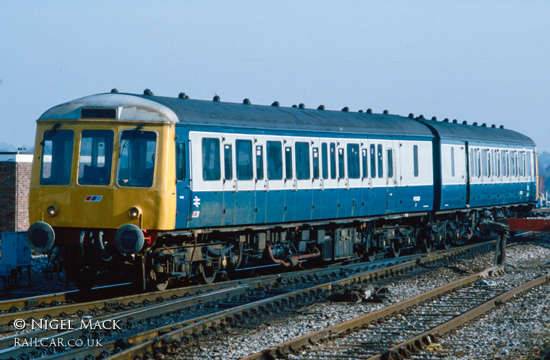 Class 116 DMU at Reading