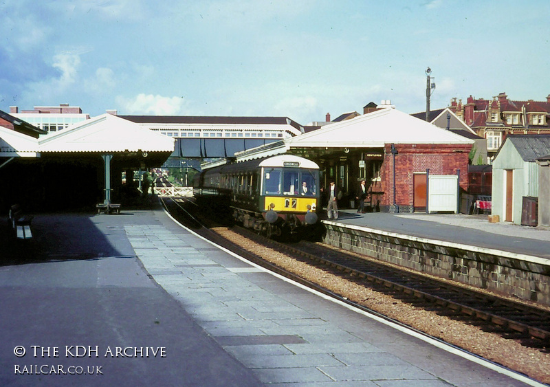 Class 116 DMU at Paignton