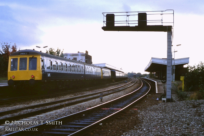 Class 116 DMU at Leamington Spa