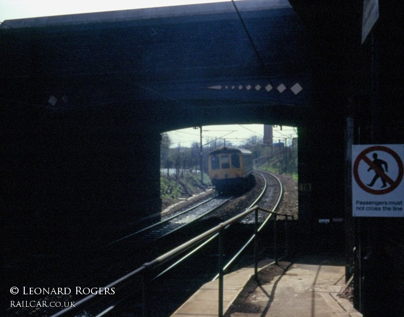 Class 116 DMU at University station