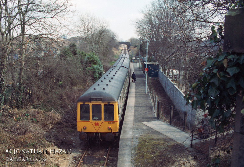 Class 116 DMU at Coryton