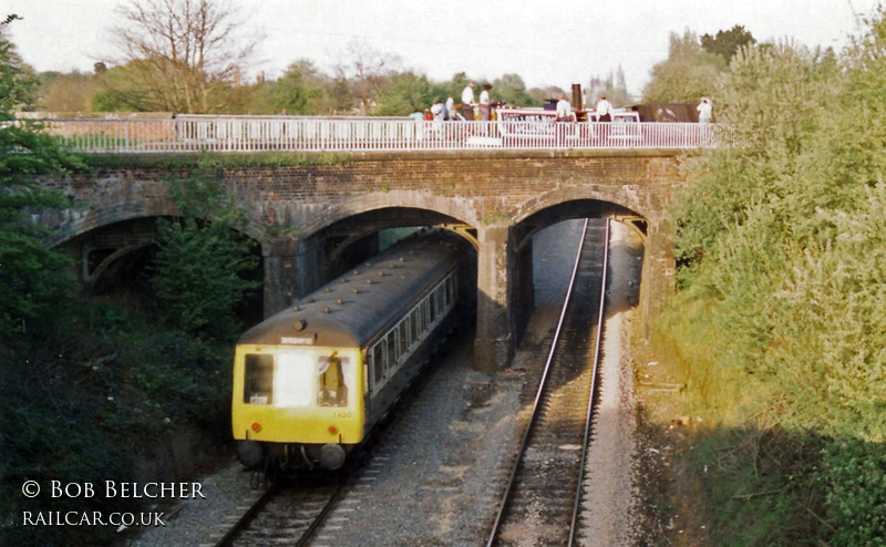 Class 116 DMU at between Warwick and Leamington Spa