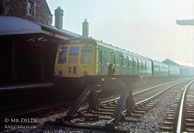 Class 116 DMU at Barnstaple Junction
