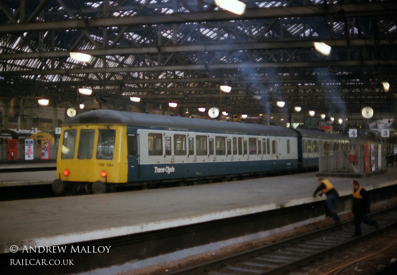Class 116 DMU at Glasgow Central