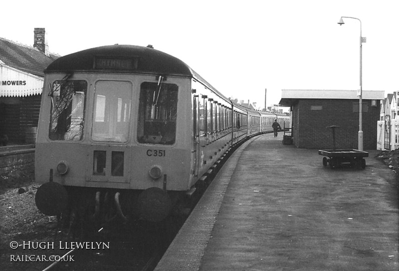 Class 116 DMU at Penarth