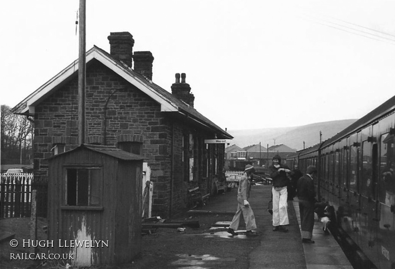 Class 116 DMU at Rhymney