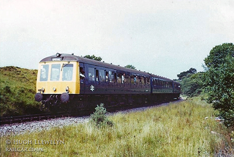 Class 116 DMU at Brynteg