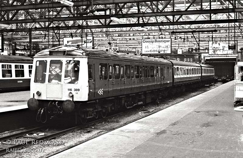 Class 116 DMU at Glasgow Central