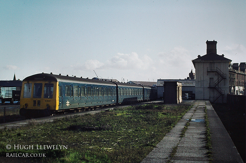 Class 116 DMU at Cardiff Bute Road