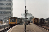 Class 117 DMU at Reading