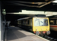 Class 117 DMU at Birmingham New St