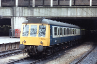 Class 117 DMU at Birmingham New Street