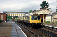 Class 117 DMU at Henley in Arden