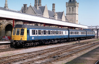 Class 117 DMU at Lincoln Central