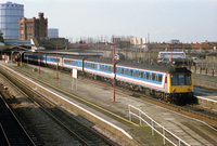 Class 117 DMU at Southall